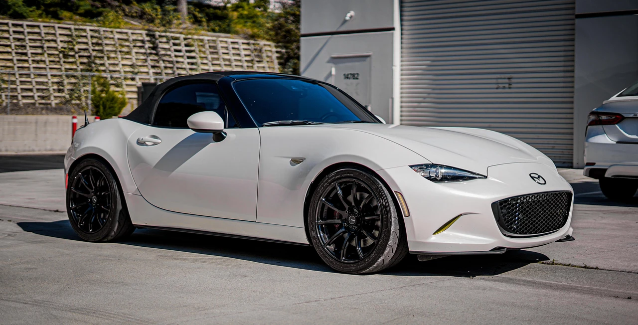 2022 Mazda ND MX-5 Miata - Image 16 of 31