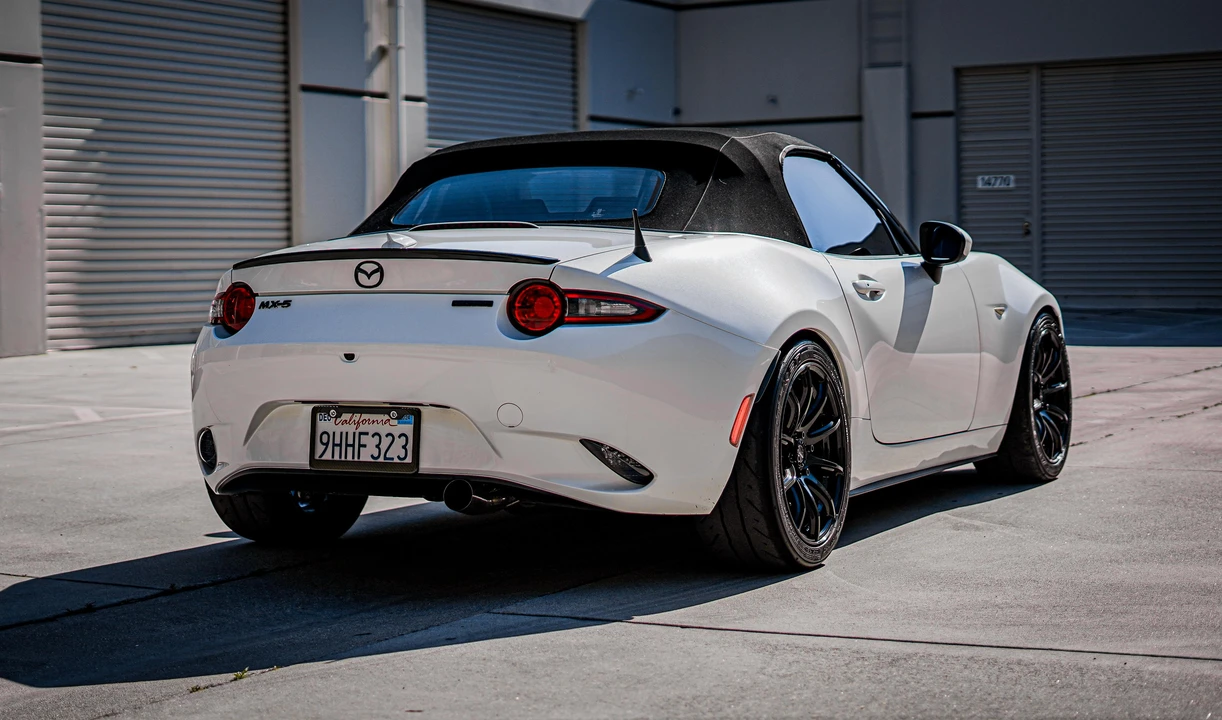 2022 Mazda ND MX-5 Miata - Image 13 of 31