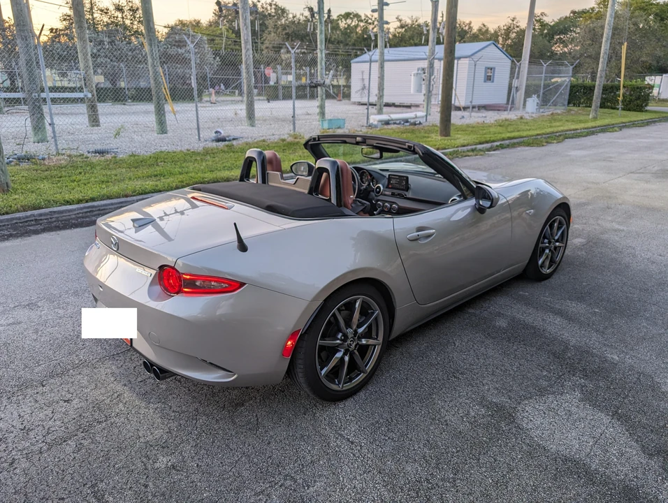 2022 Mazda ND MX-5 Miata - Image 21 of 31