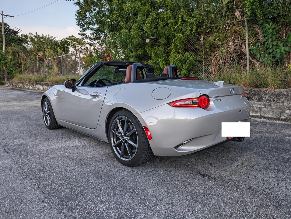 2022 Mazda ND MX-5 Miata - Image 15 of 31