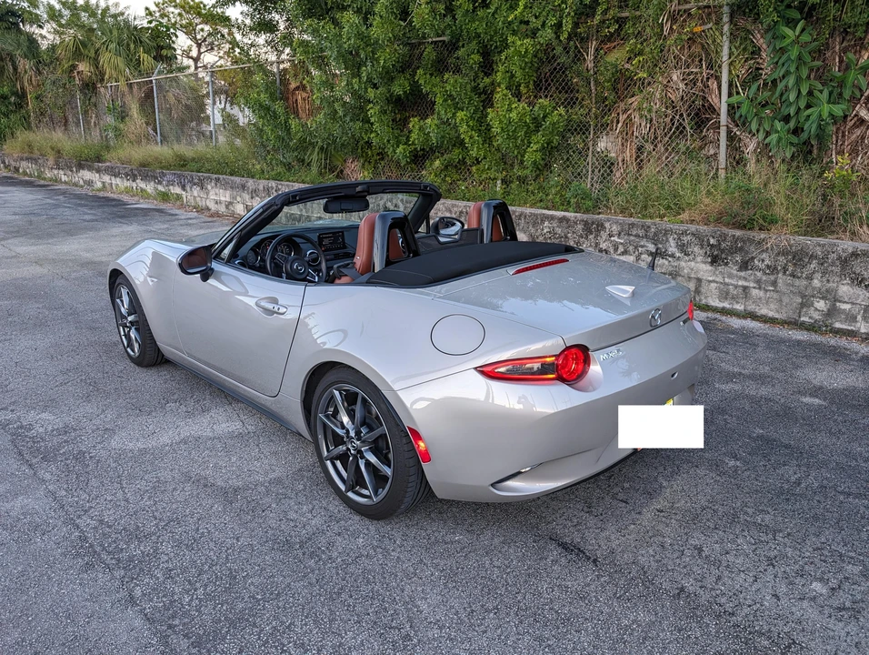2022 Mazda ND MX-5 Miata - Image 14 of 31
