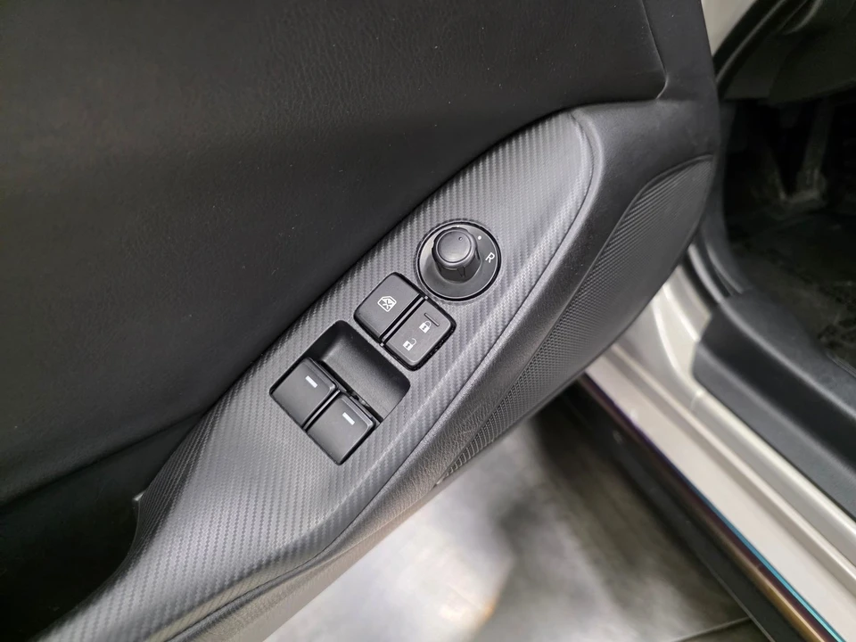 2022 Mazda ND MX-5 Miata - Image 26 of 31
