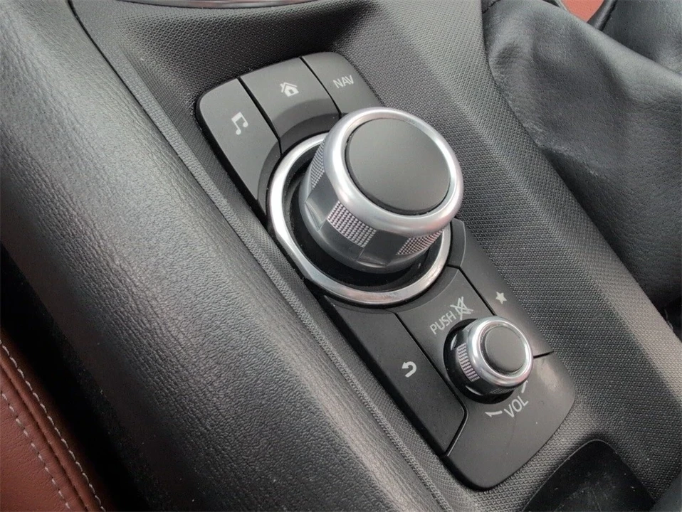 2022 Mazda ND MX-5 Miata - Image 19 of 21