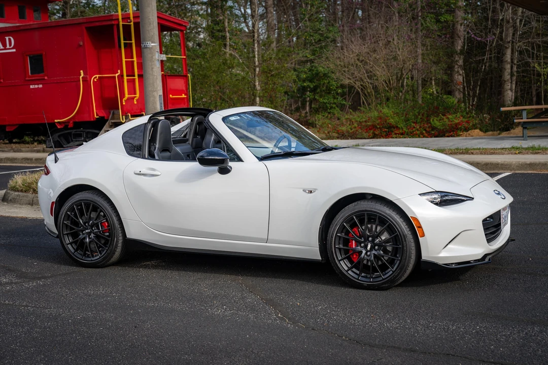 2022 Mazda ND MX-5 Miata - Image 14 of 31