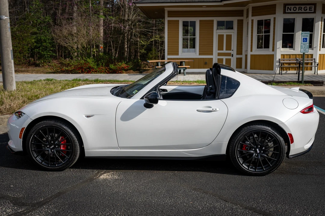 2022 Mazda ND MX-5 Miata - Image 9 of 31