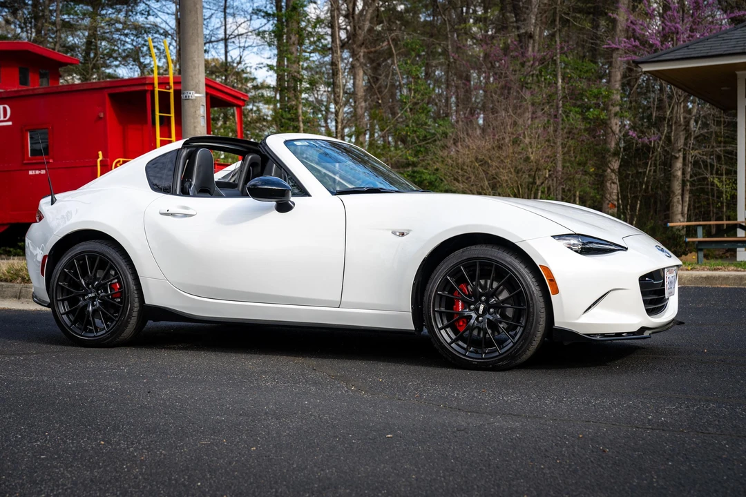 2022 Mazda ND MX-5 Miata - Image 13 of 31