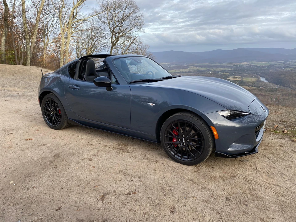 2022 Mazda ND MX-5 Miata - Image 16 of 31