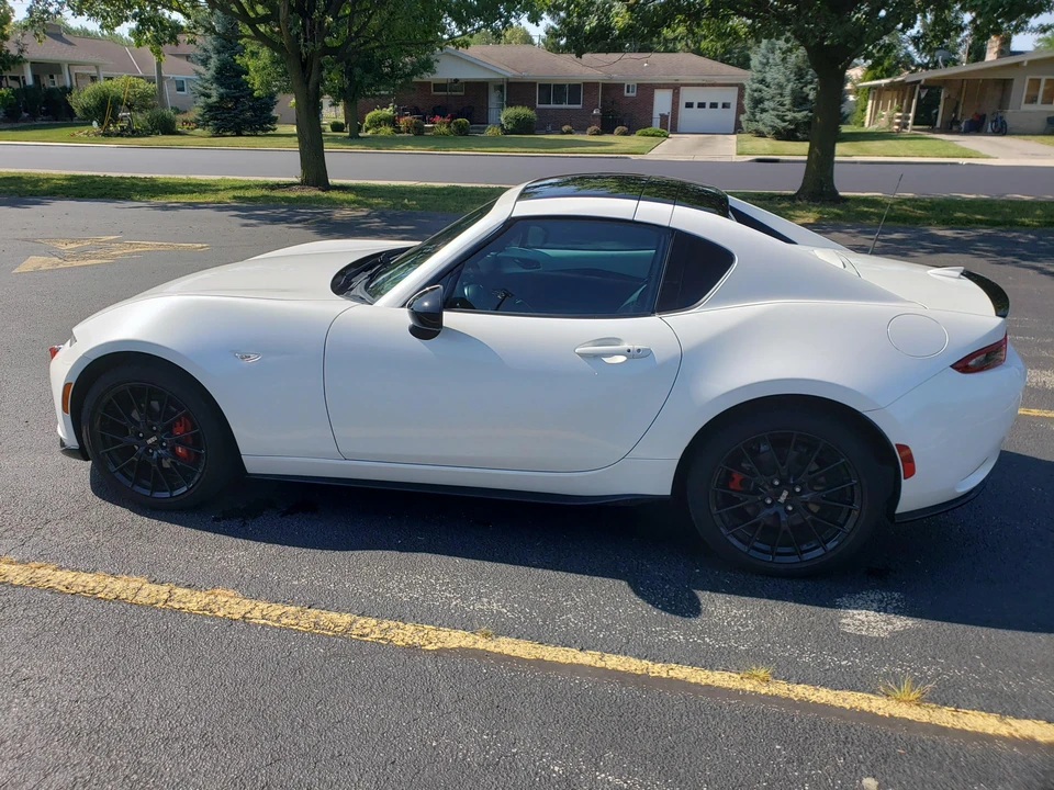 2022 Mazda ND MX-5 Miata - Image 19 of 31