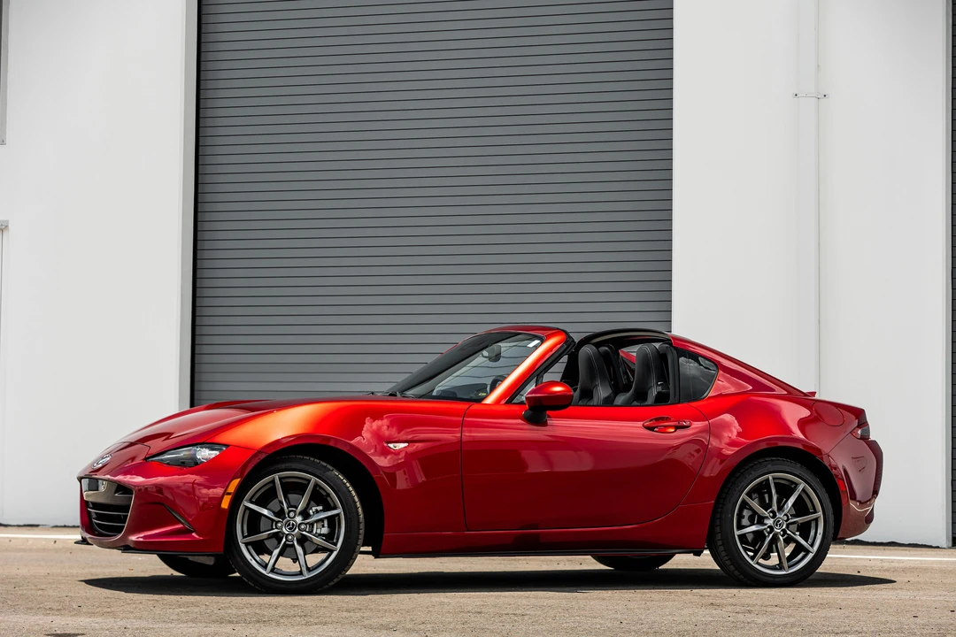2022 Mazda ND MX-5 Miata - Image 13 of 31