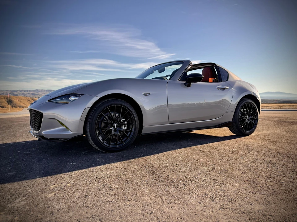 2022 Mazda ND MX-5 Miata - Image 10 of 31