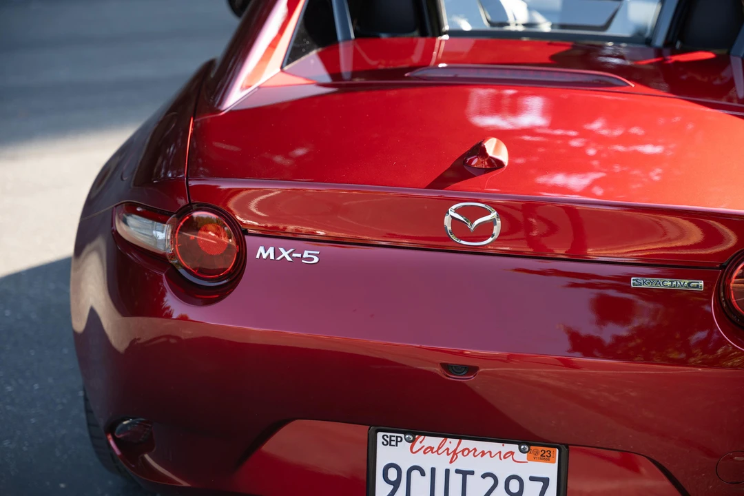 2022 Mazda ND MX-5 Miata - Image 27 of 31