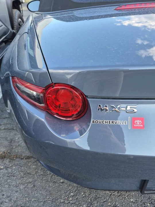 2022 Mazda ND MX-5 Miata - Image 8 of 10