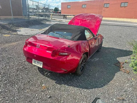 2022 Mazda MX-5 Skyactiv G