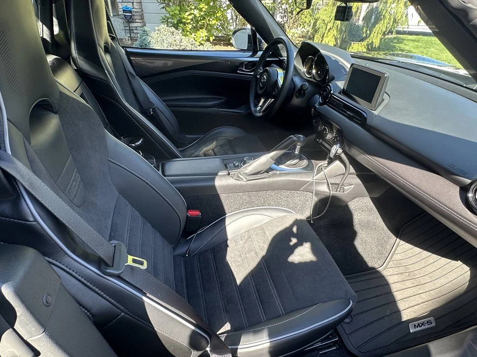 2022 Mazda ND MX-5 Miata - Image 8 of 10