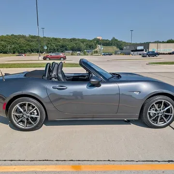 2022 Mazda MX-5 Miata
