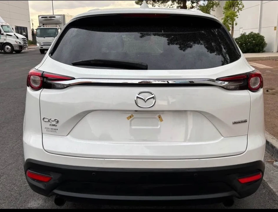 2022 Mazda CX-9 - Image 2 of 8