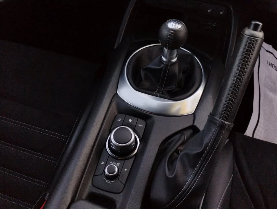 2022 Mazda ND MX-5 Miata - Image 19 of 20
