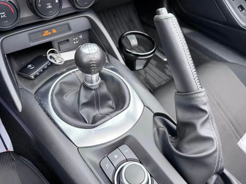 2022 Mazda ND MX-5 Miata - Image 13 of 18