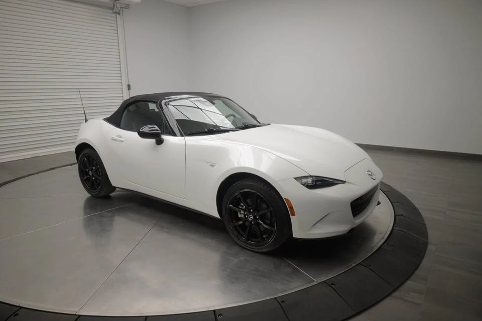2022 Mazda ND MX-5 Miata - Image 2 of 11