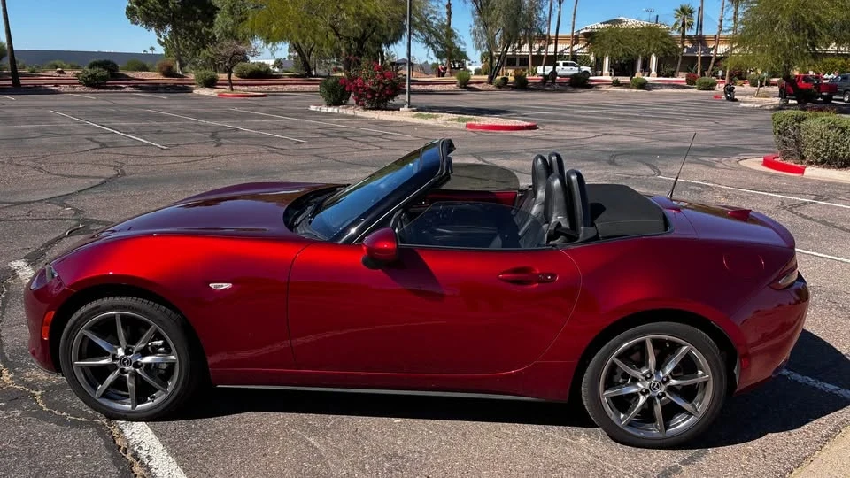2022 Mazda ND MX-5 Miata - Image 13 of 17