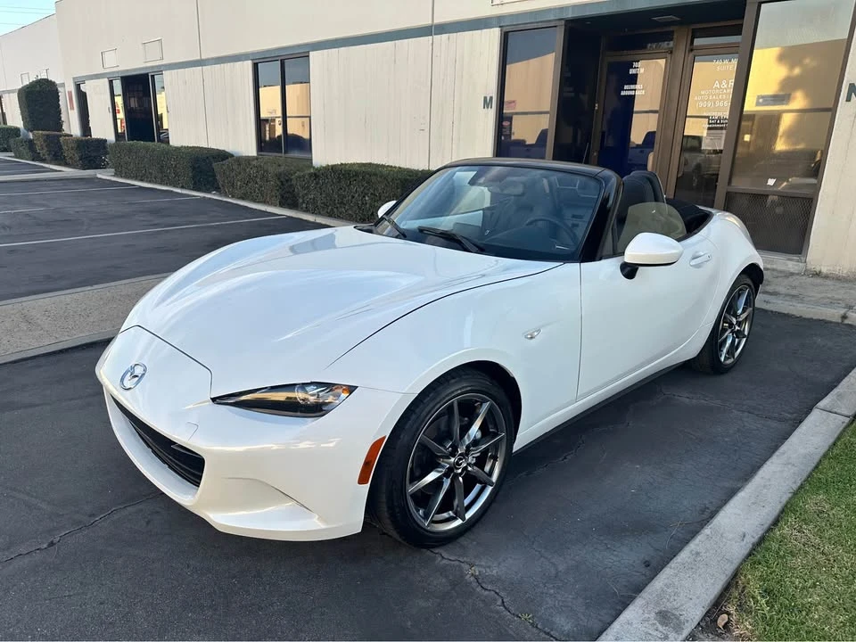 2022 Mazda ND MX-5 Miata - Image 15 of 19