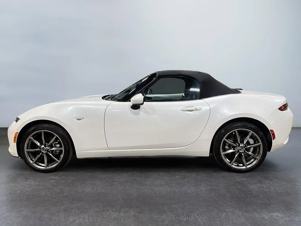 2022 Mazda ND MX-5 Miata - Image 9 of 10