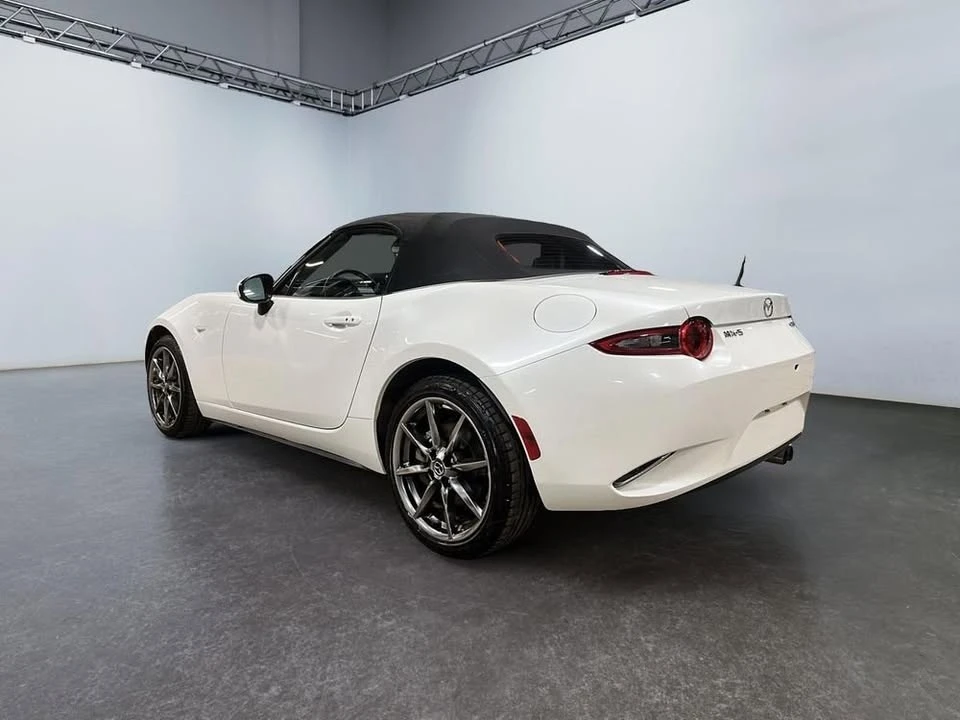 2022 Mazda ND MX-5 Miata - Image 8 of 10
