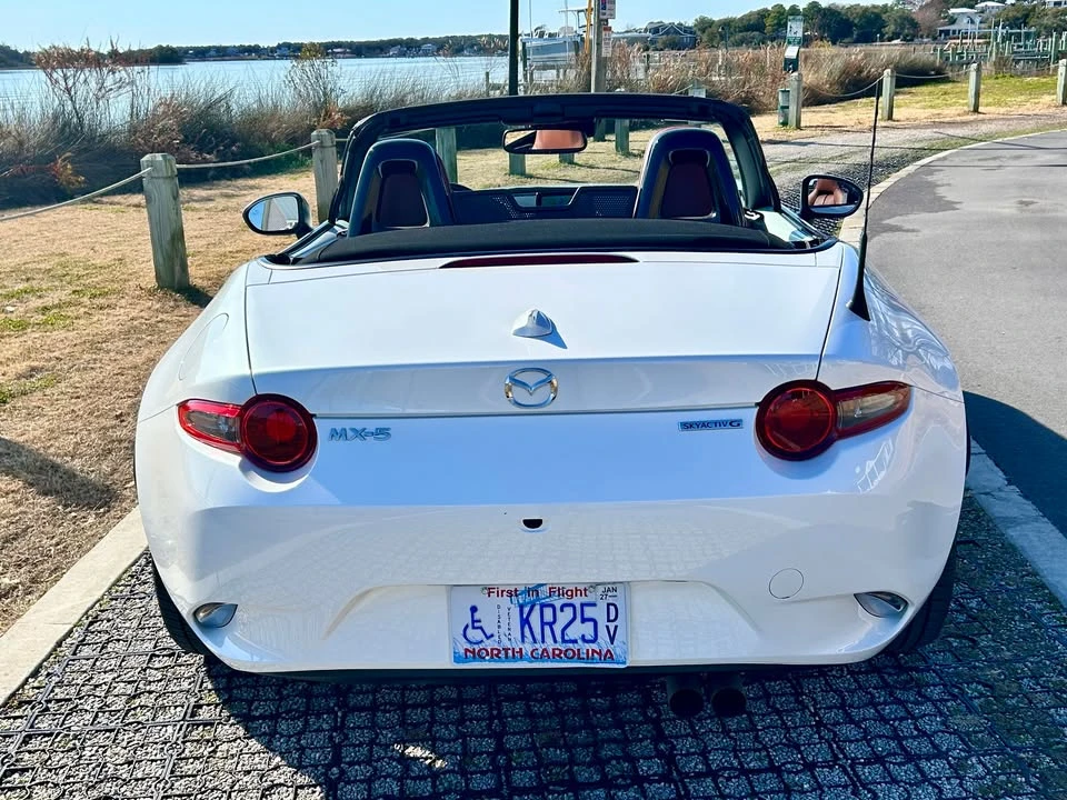 2022 Mazda ND MX-5 Miata - Image 13 of 20