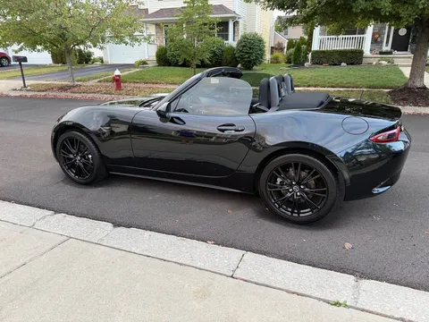 2022 Mazda MX-5 Miata Sport Convertible
