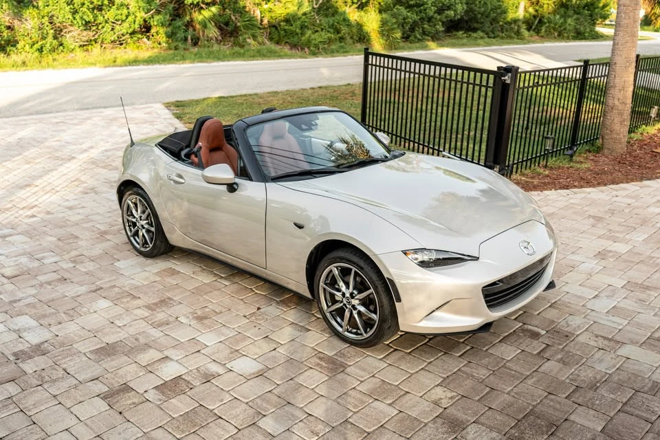 2022 Mazda ND MX-5 Miata - Image 2 of 13