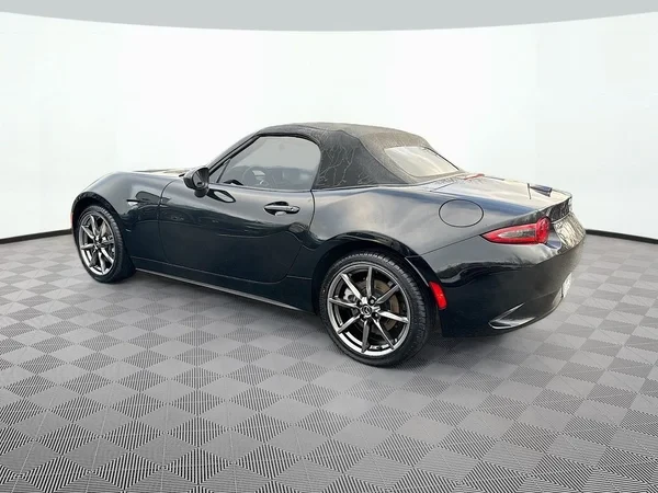 2022 Mazda ND MX-5 Miata - Image 4 of 8