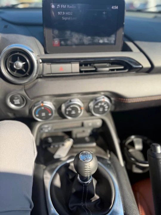 2022 Mazda ND MX-5 Miata - Image 9 of 10