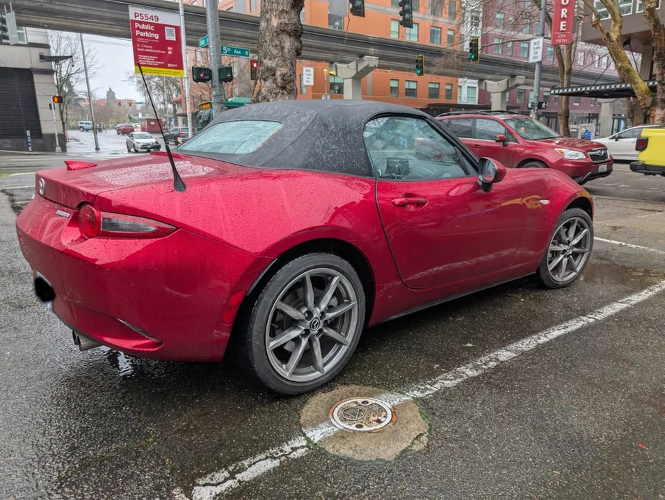 2022 Mazda ND MX-5 Miata - Image 5 of 10