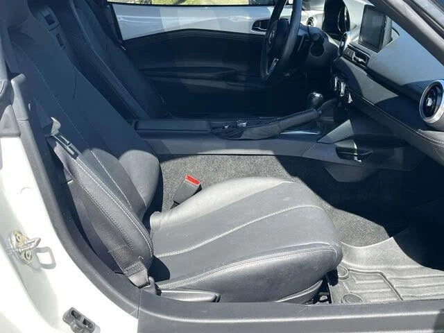 2022 Mazda ND MX-5 Miata - Image 17 of 18