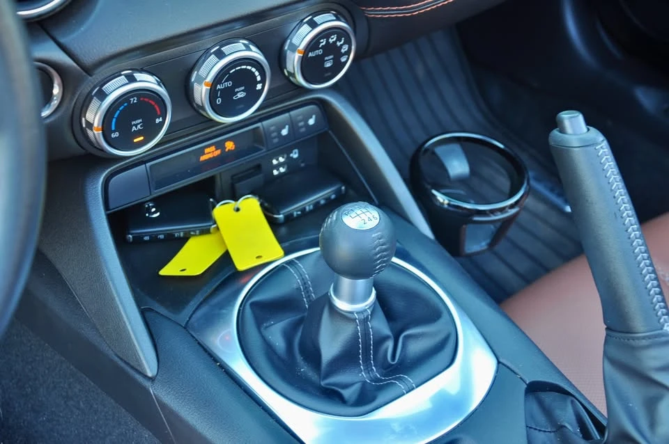 2022 Mazda ND MX-5 Miata - Image 13 of 20