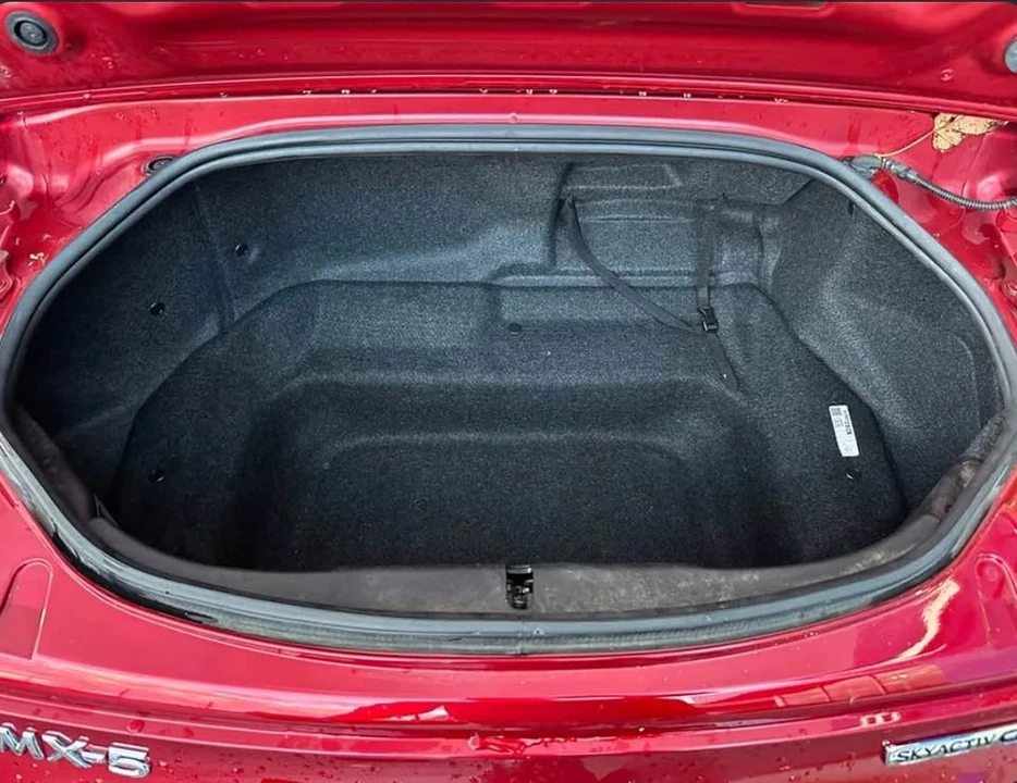 2022 Mazda ND MX-5 Miata - Image 8 of 10