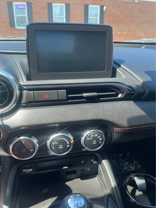 2022 Mazda ND MX-5 Miata - Image 8 of 11