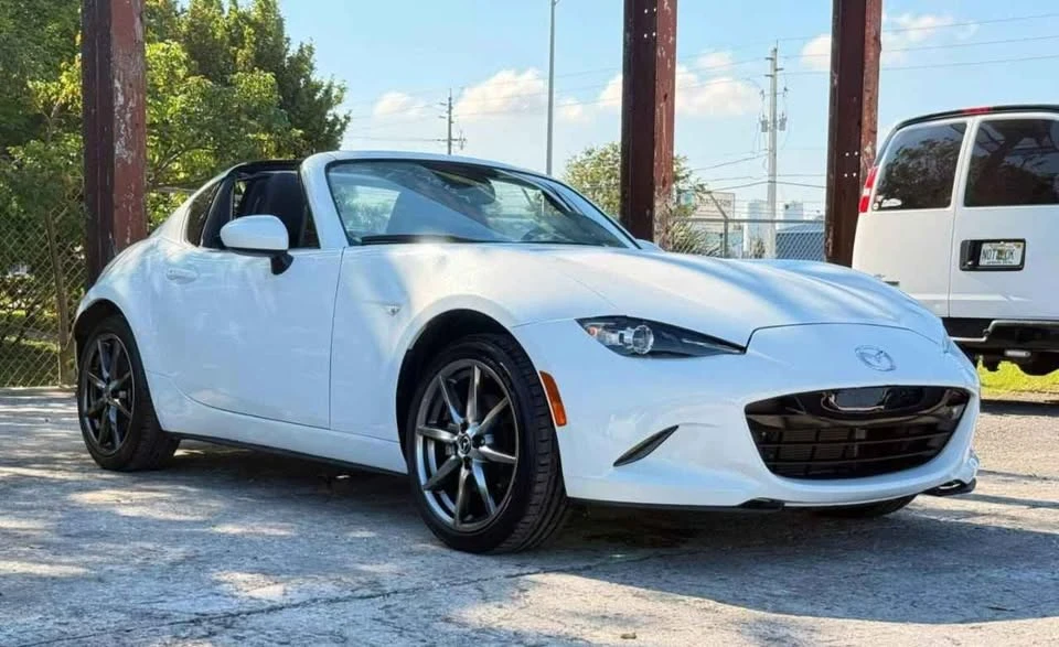 2022 Mazda ND MX-5 Miata - Image 2 of 11