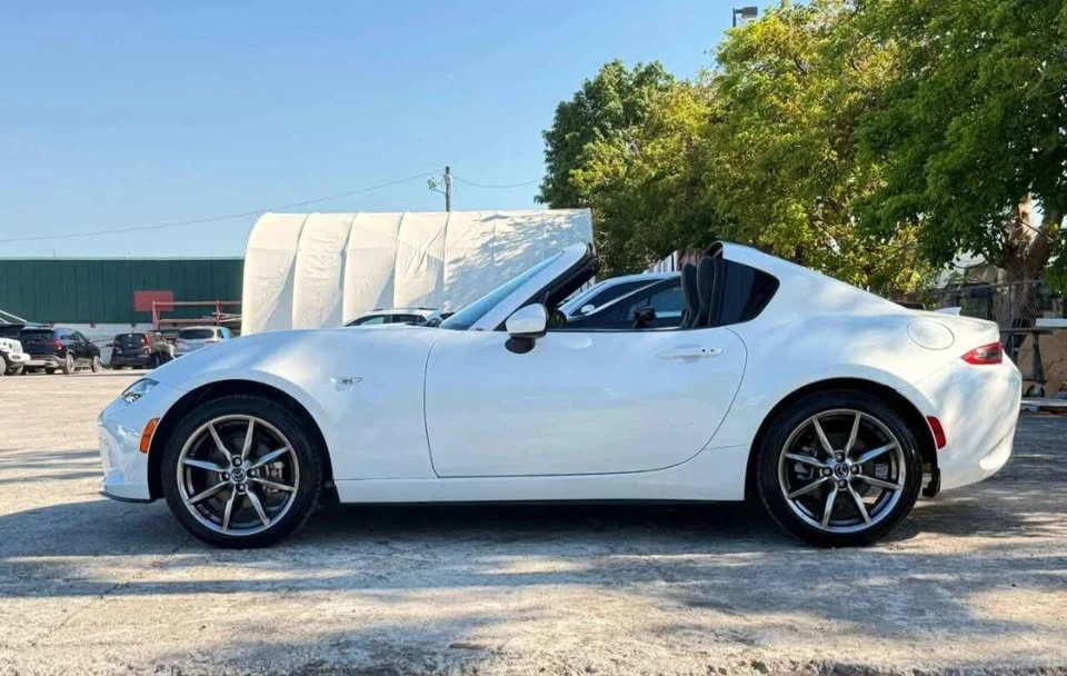 2022 Mazda ND MX-5 Miata - Image 4 of 11