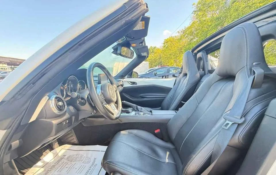 2022 Mazda ND MX-5 Miata - Image 9 of 11
