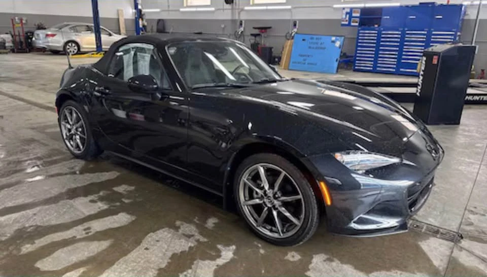 2022 Mazda ND MX-5 Miata - Image 5 of 11