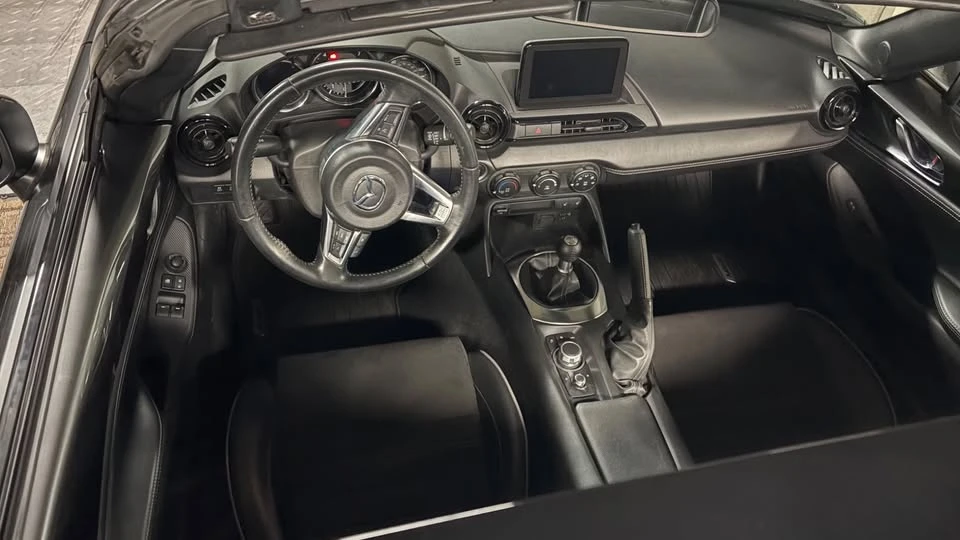 2022 Mazda ND MX-5 Miata - Image 2 of 11