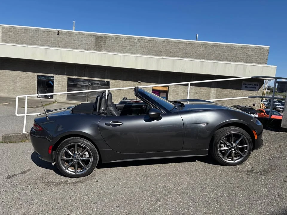 2022 Mazda ND MX-5 Miata - Image 8 of 10
