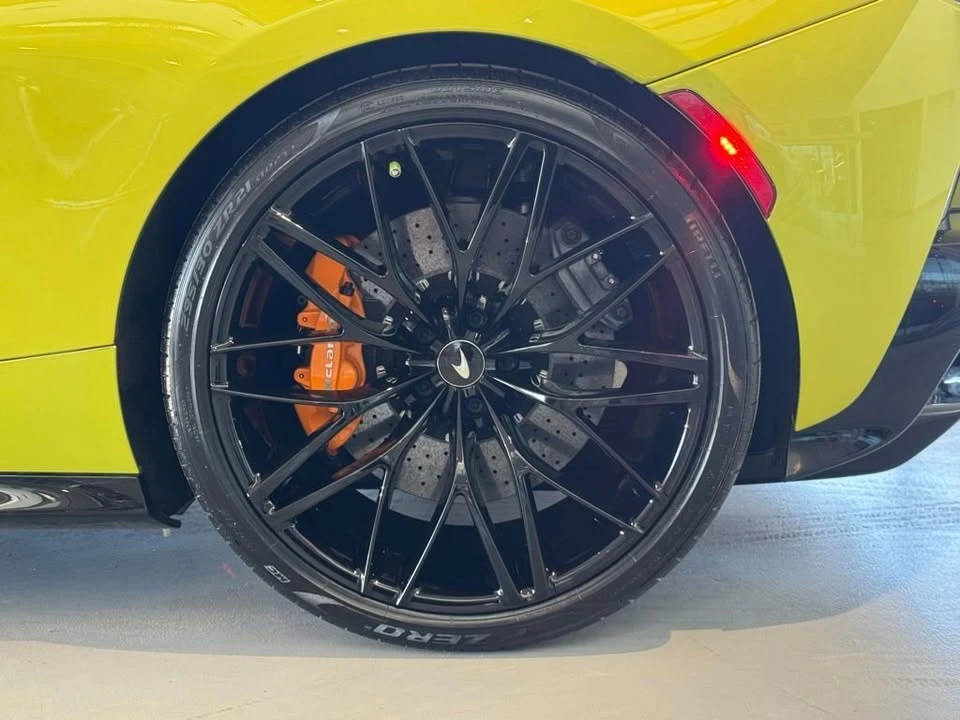 2022 McLaren GT - Image 16 of 20