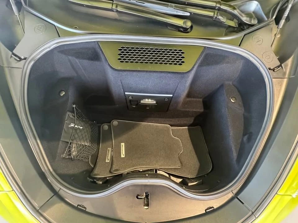 2022 McLaren GT - Image 19 of 20
