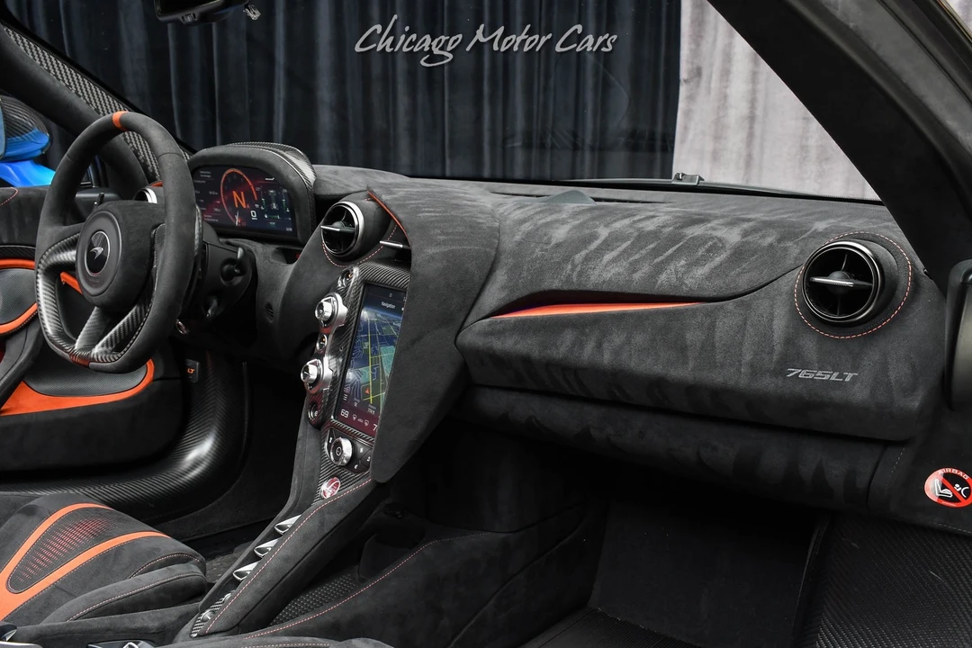 2022 McLaren 675LT - Image 24 of 31