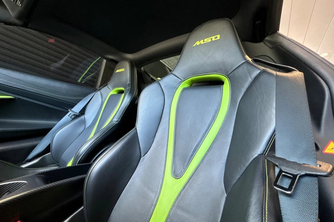 2022 McLaren 675LT - Image 5 of 31
