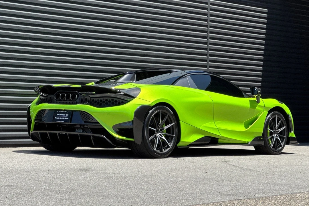2022 McLaren 675LT - Image 8 of 31