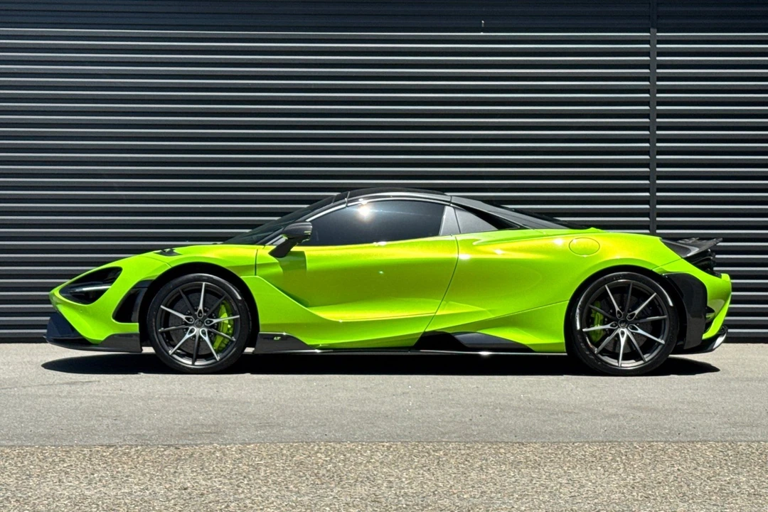 2022 McLaren 675LT - Image 2 of 31