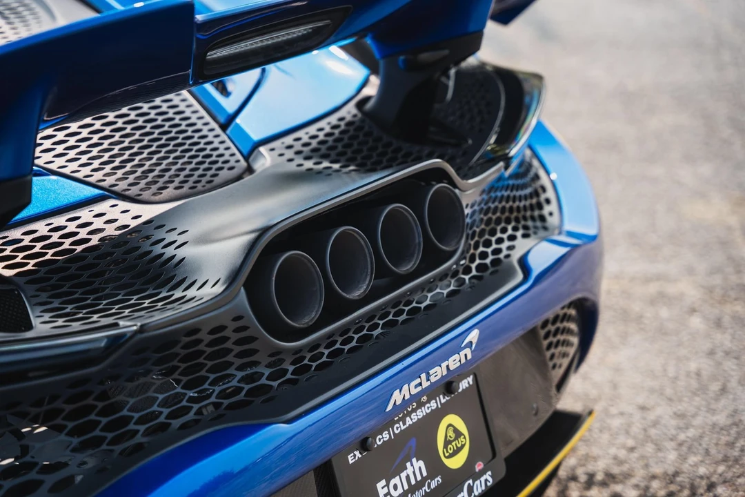 2022 McLaren 675LT - Image 28 of 31